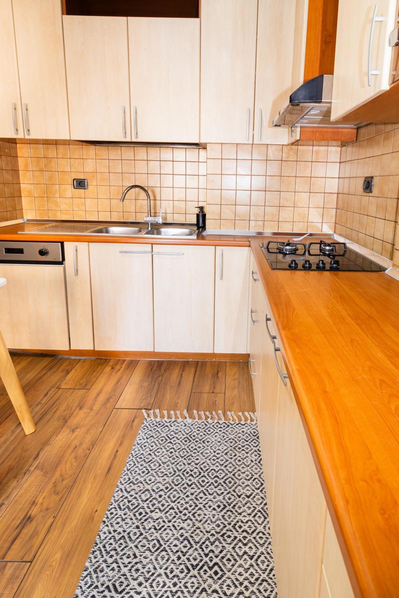 Cane Apartment *
